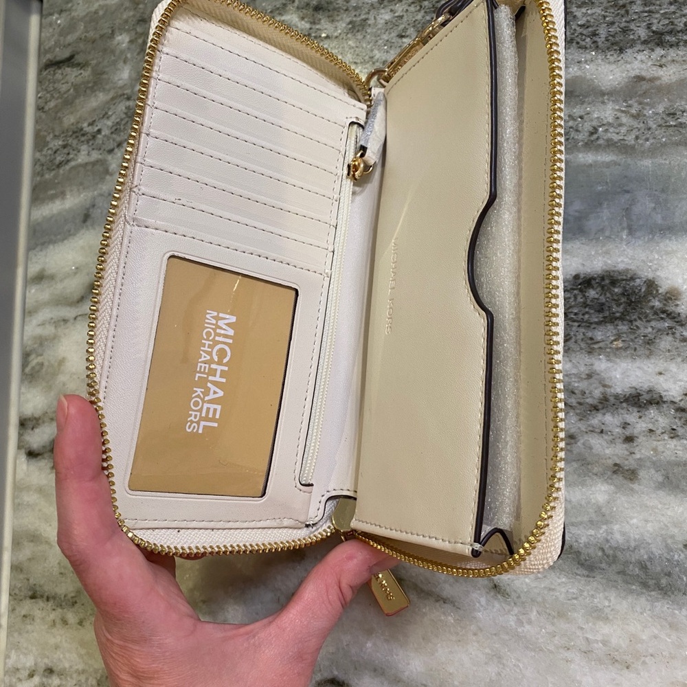 Wristlet